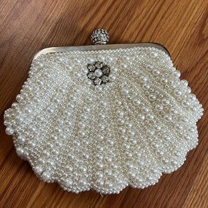 Vintage Faux Pearl Clamshell Clutch